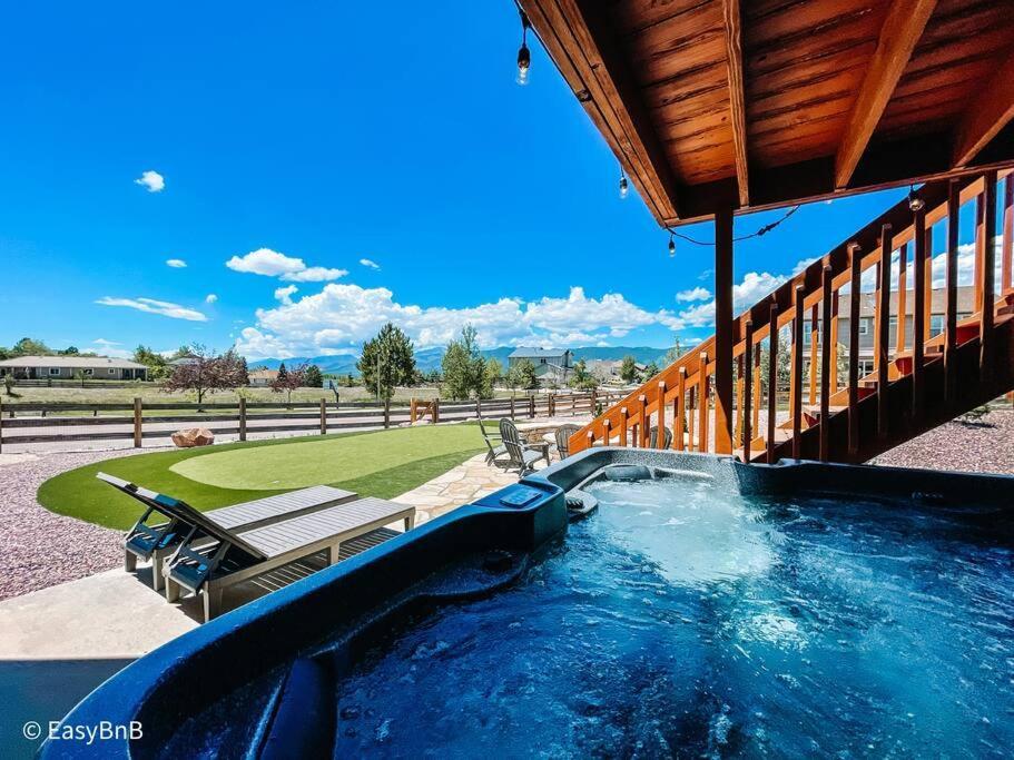 ✶Falcon'S Nest✶Hot Tub/Games/Mins To Usafa &Hiking Villa Monument Exterior photo